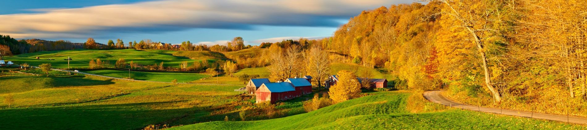 barn on sunny autumn morning in Vermont, USA